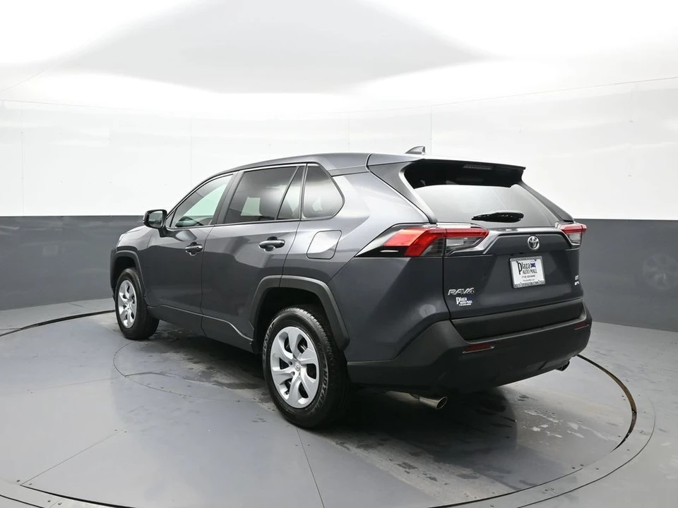 2025 Toyota RAV4 5th Gen - Image 8 of 21