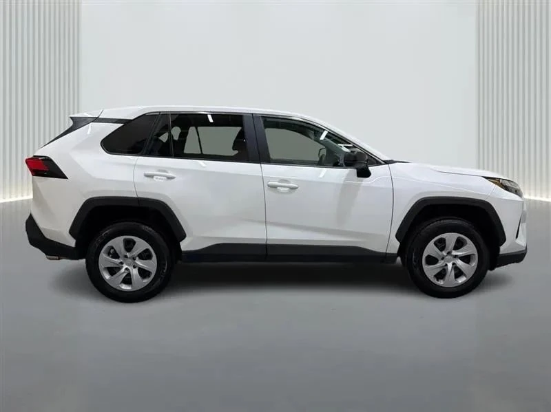 2025 Toyota RAV4 5th Gen - Image 6 of 12