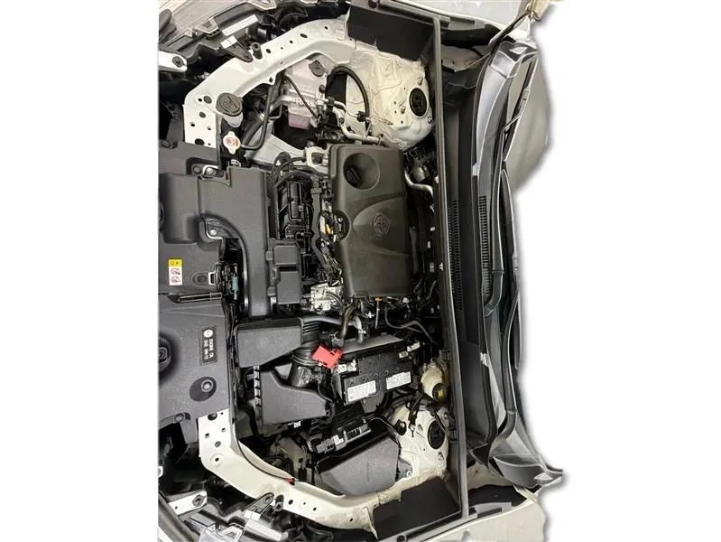 2025 Toyota RAV4 5th Gen - Image 11 of 12