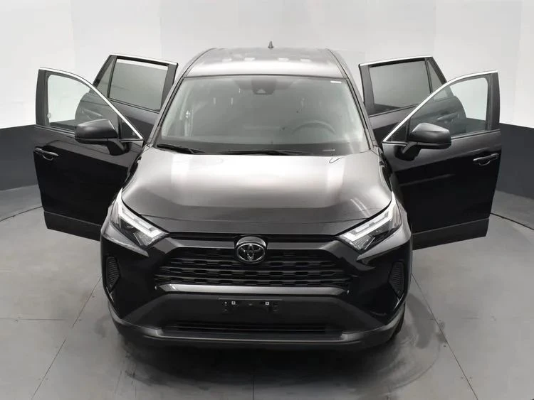 2025 Toyota RAV4 5th Gen - Image 10 of 12