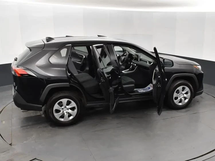 2025 Toyota RAV4 5th Gen - Image 6 of 12