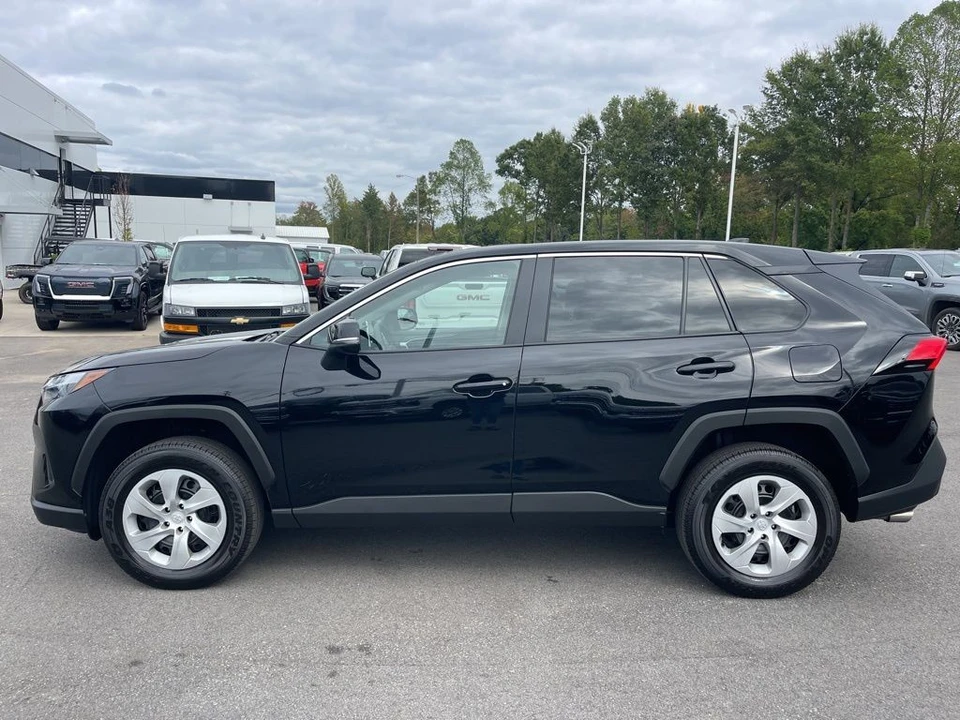 2025 Toyota RAV4 5th Gen - Image 2 of 21