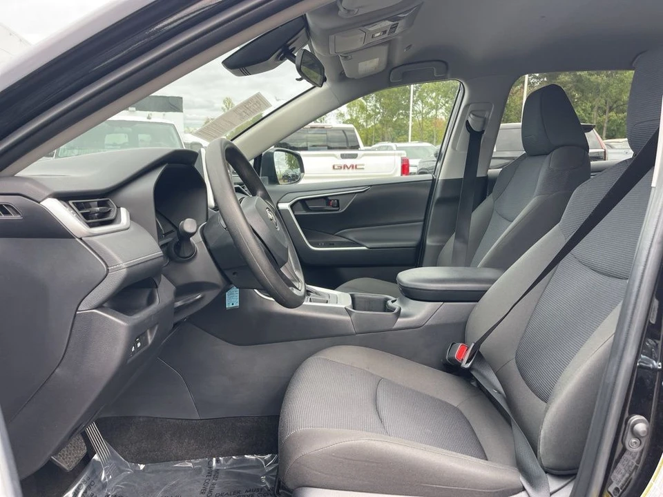 2025 Toyota RAV4 5th Gen - Image 7 of 21