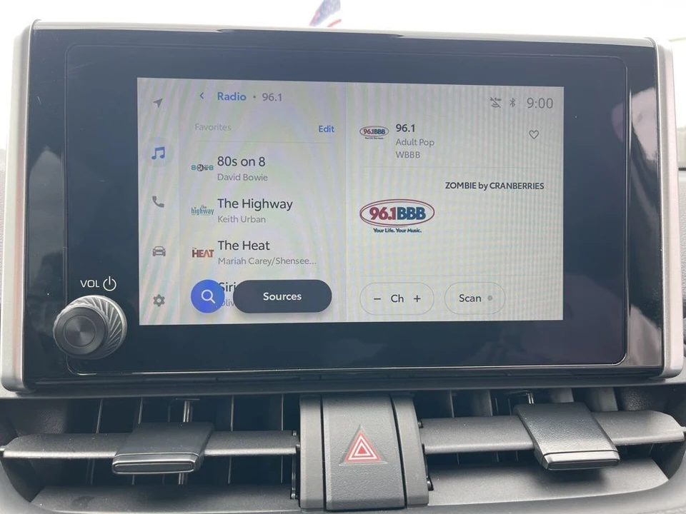 2025 Toyota RAV4 5th Gen - Image 19 of 21