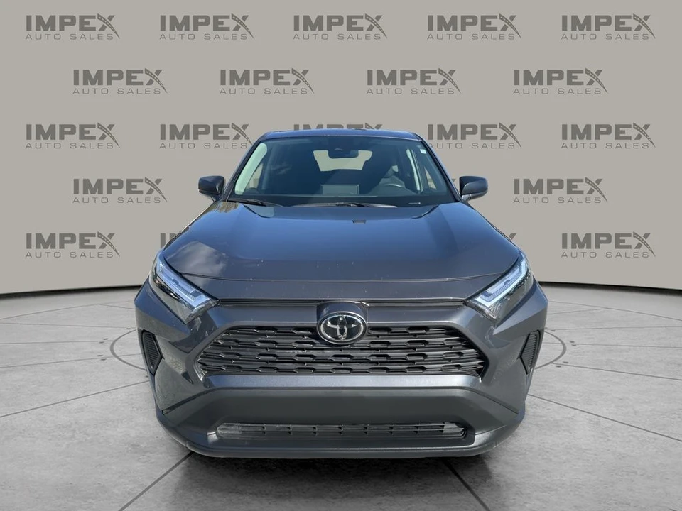 2025 Toyota RAV4 5th Gen - Image 8 of 12