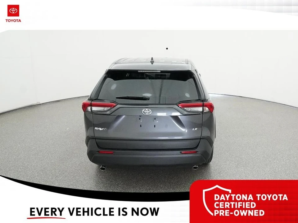 2025 Toyota RAV4 5th Gen - Image 7 of 12