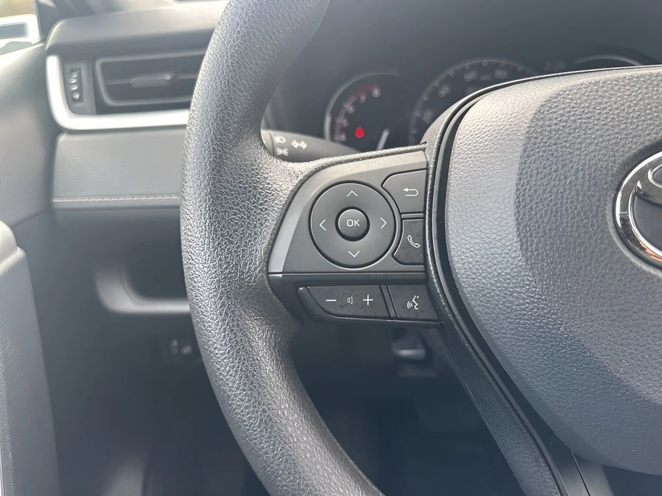 2025 Toyota RAV4 5th Gen - Image 13 of 21