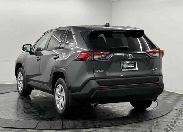 2025 Toyota RAV4 5th Gen - Image 10 of 12