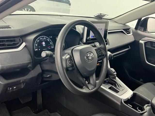 2025 Toyota RAV4 5th Gen - Image 6 of 8