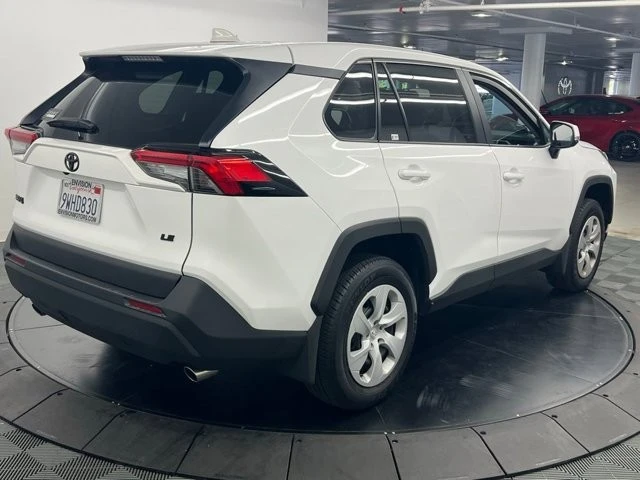 2025 Toyota RAV4 5th Gen - Image 4 of 8