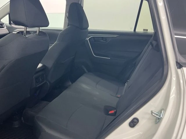 2025 Toyota RAV4 5th Gen - Image 8 of 8