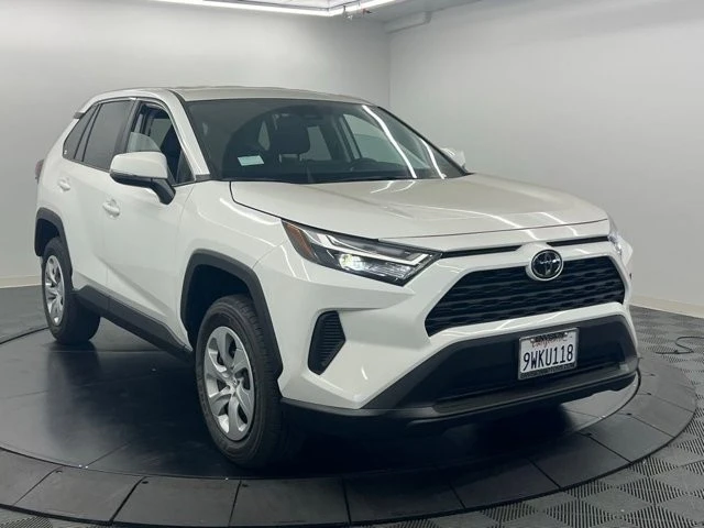 2025 Toyota RAV4 5th Gen - Image 2 of 9