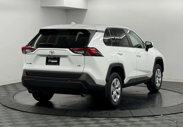 2025 Toyota RAV4 5th Gen - Image 6 of 12