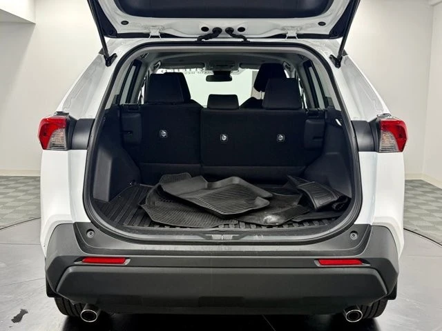 2025 Toyota RAV4 5th Gen - Image 13 of 21
