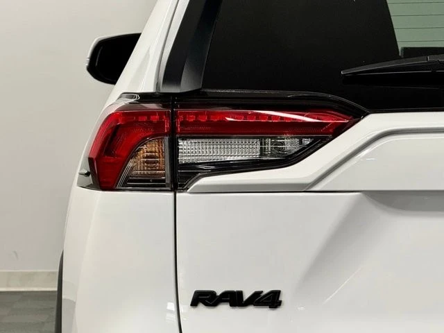 2025 Toyota RAV4 5th Gen - Image 11 of 21