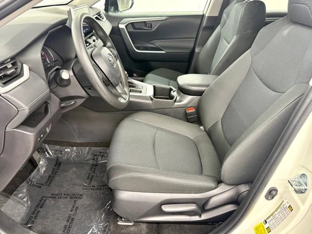 2025 Toyota RAV4 5th Gen - Image 20 of 21