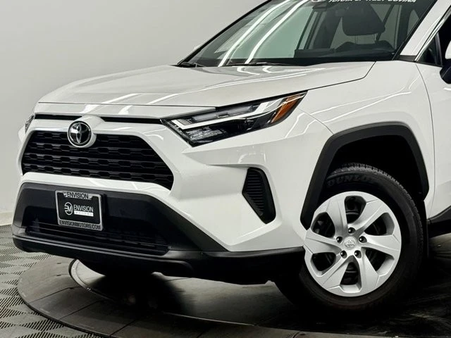 2025 Toyota RAV4 5th Gen - Image 3 of 21