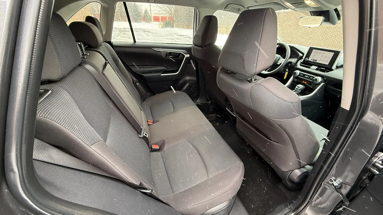 2025 Toyota RAV4 5th Gen - Image 21 of 21