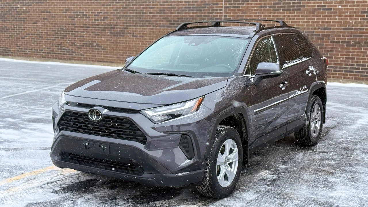2025 Toyota RAV4 5th Gen - Image 3 of 21