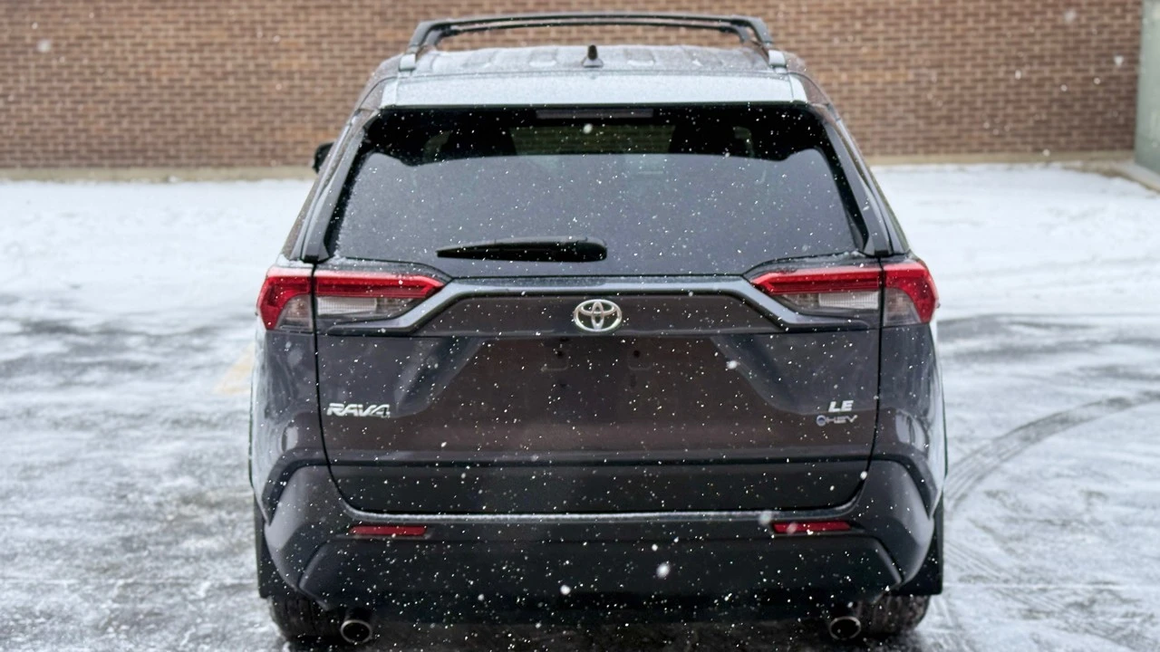 2025 Toyota RAV4 5th Gen - Image 6 of 21