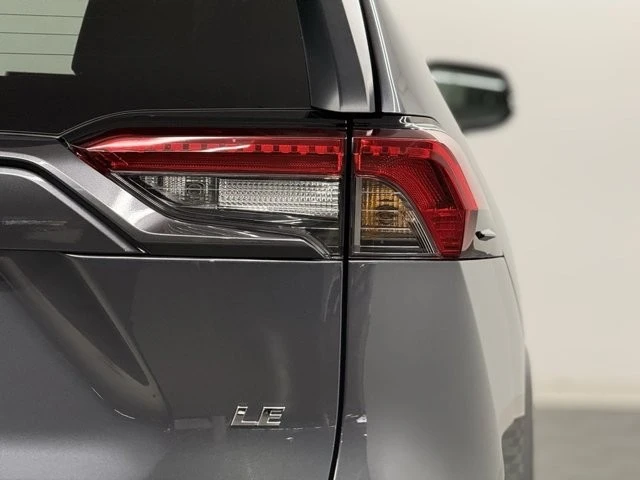 2025 Toyota RAV4 5th Gen - Image 7 of 12