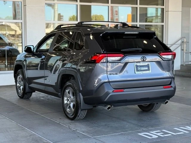 2025 Toyota RAV4 5th Gen - Image 18 of 21