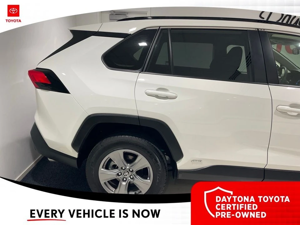 2025 Toyota RAV4 5th Gen - Image 6 of 12