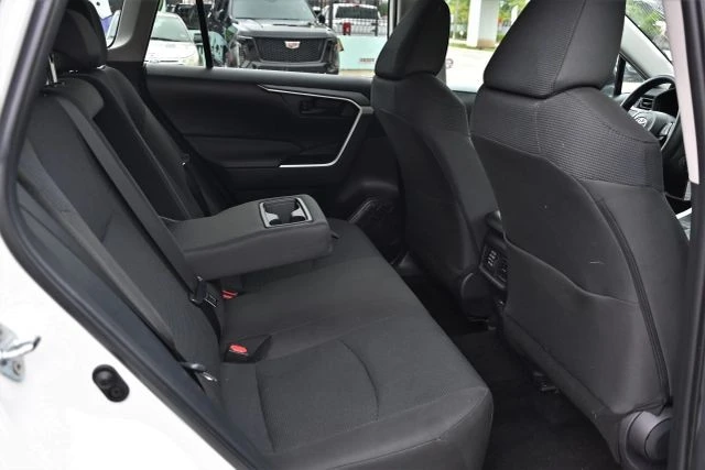 2025 Toyota RAV4 5th Gen - Image 14 of 17