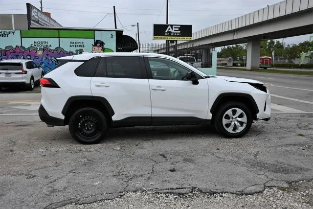 2025 Toyota RAV4 5th Gen - Image 6 of 17