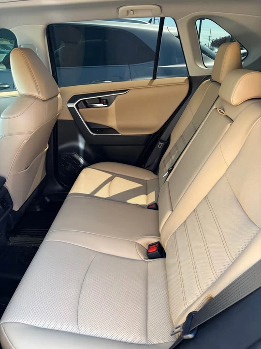 2025 Toyota RAV4 5th Gen - Image 10 of 12