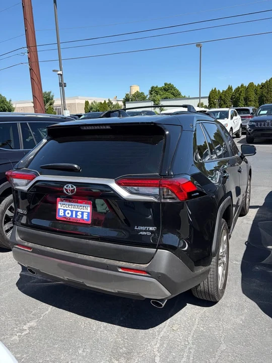 2025 Toyota RAV4 5th Gen - Image 3 of 12