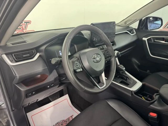 2025 Toyota RAV4 5th Gen - Image 10 of 21
