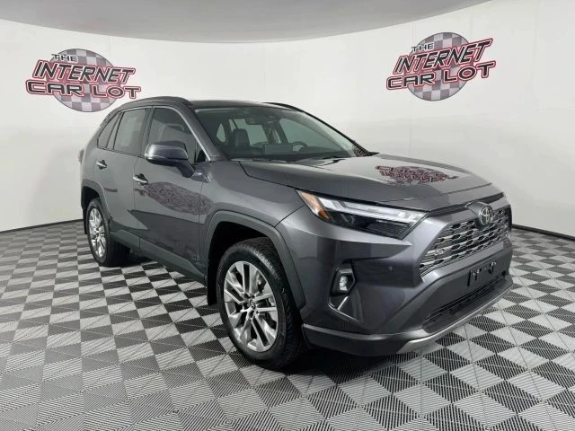 2025 Toyota RAV4 5th Gen - Image 9 of 12