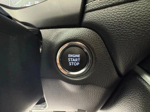 2025 Toyota RAV4 5th Gen - Image 17 of 21
