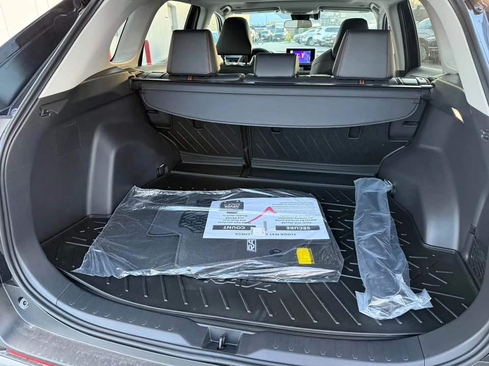 2025 Toyota RAV4 5th Gen - Image 5 of 9