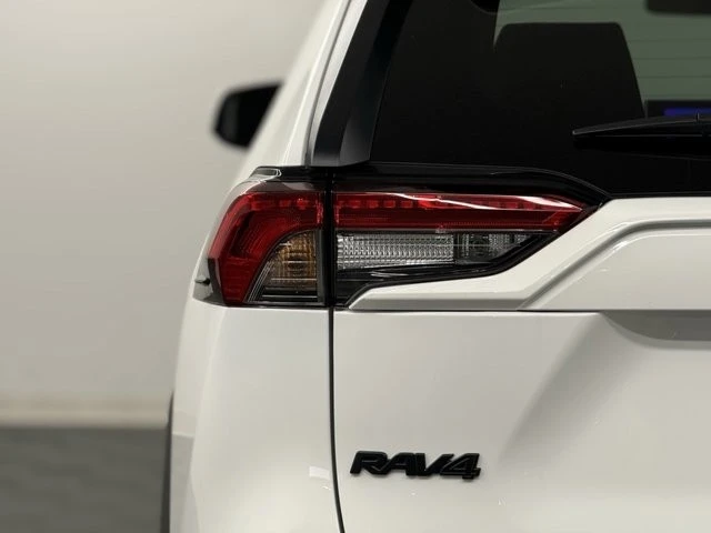 2025 Toyota RAV4 5th Gen - Image 9 of 12