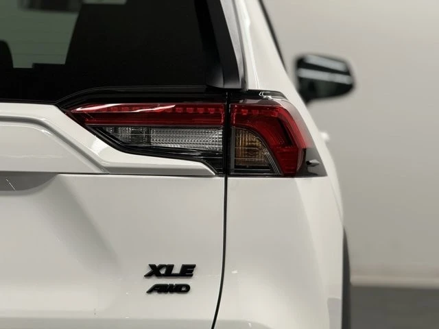 2025 Toyota RAV4 5th Gen - Image 7 of 12