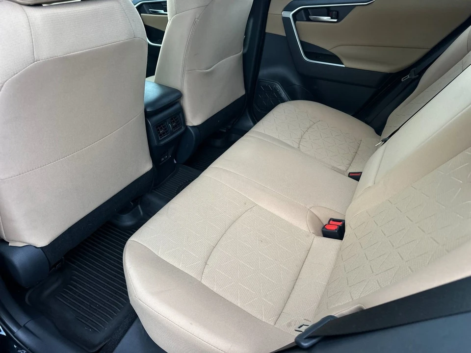 2025 Toyota RAV4 5th Gen - Image 12 of 31
