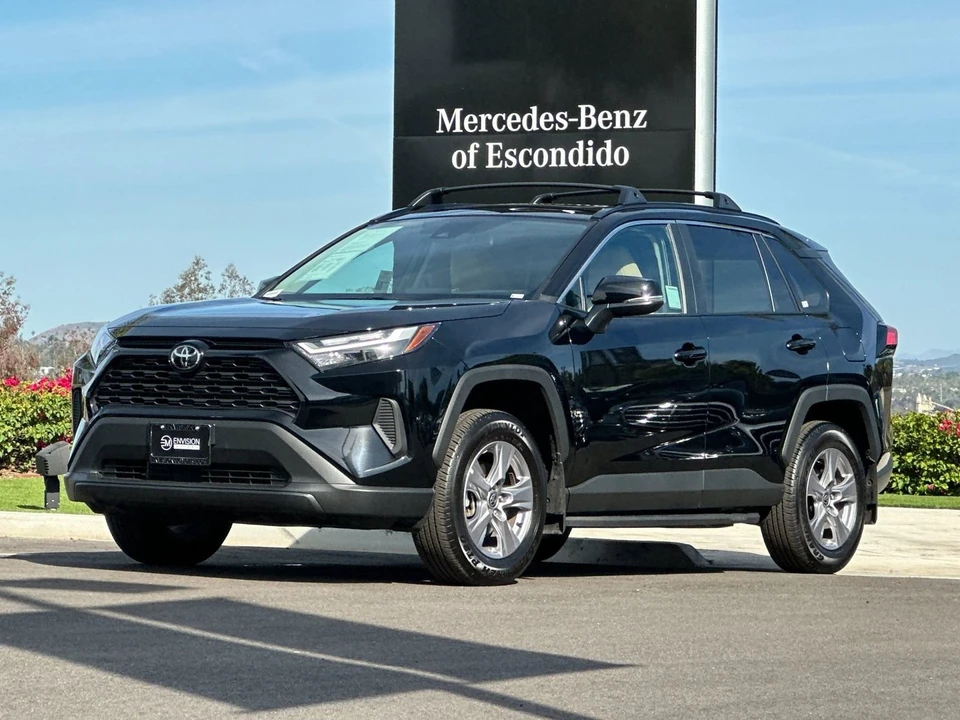 2025 Toyota RAV4 5th Gen - Image 7 of 31