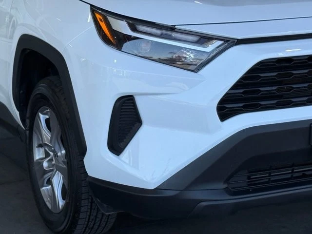 2025 Toyota RAV4 5th Gen - Image 9 of 21