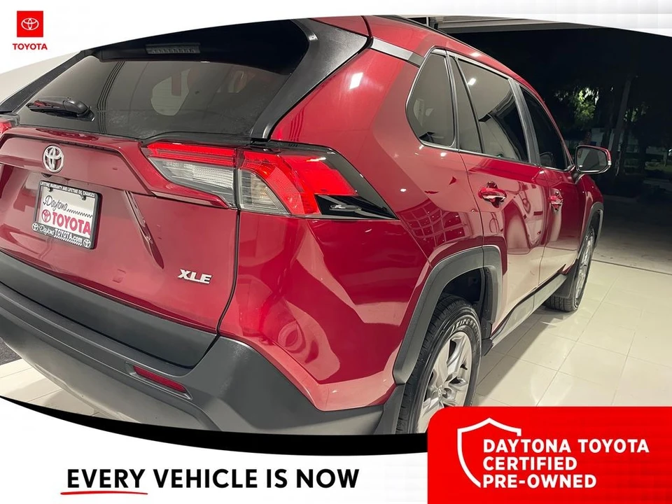 2025 Toyota RAV4 5th Gen - Image 9 of 12