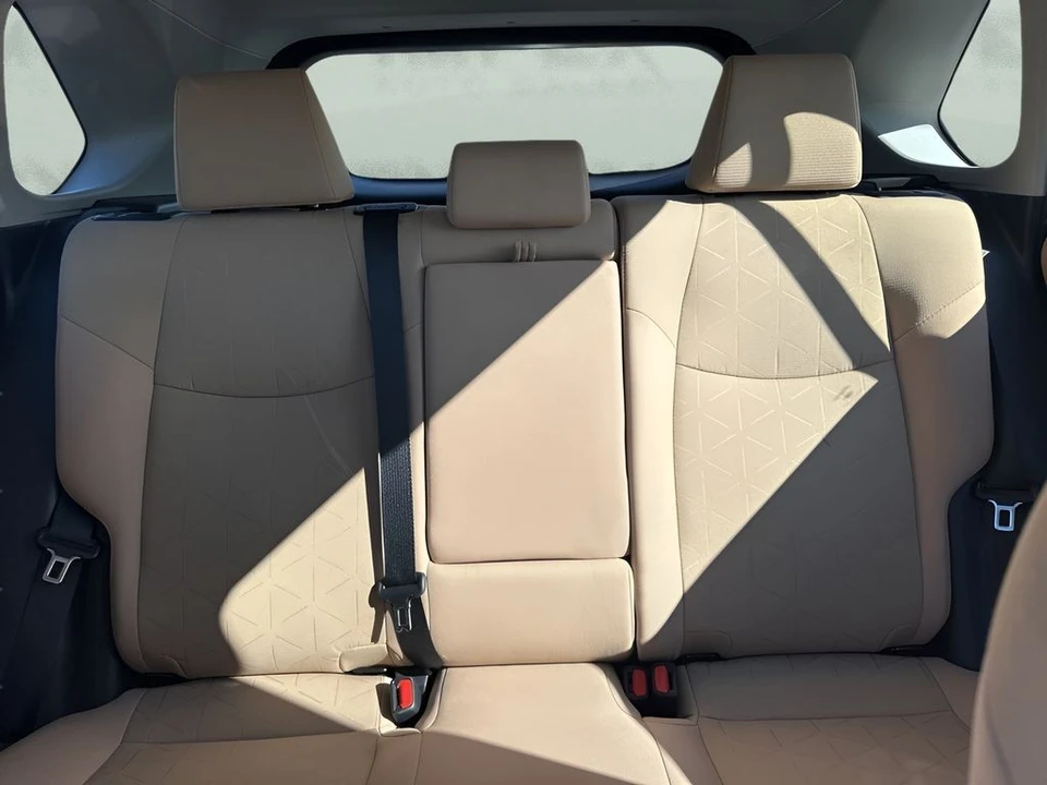 2025 Toyota RAV4 5th Gen - Image 11 of 21