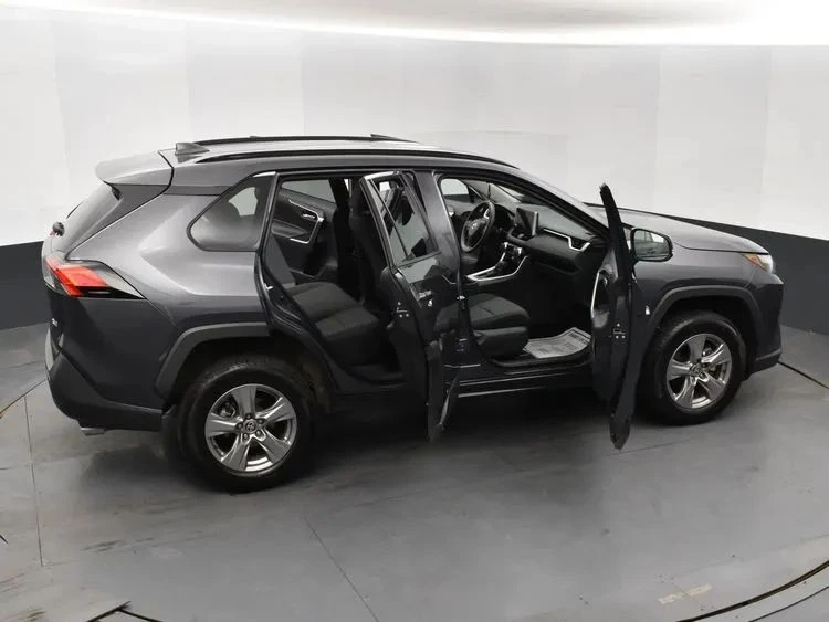2025 Toyota RAV4 5th Gen - Image 6 of 12