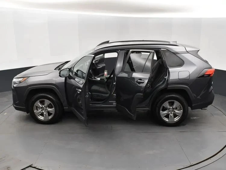 2025 Toyota RAV4 5th Gen - Image 7 of 12