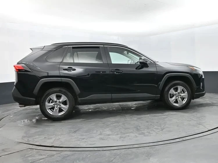 2025 Toyota RAV4 5th Gen - Image 4 of 12