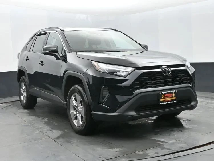 2025 Toyota RAV4 5th Gen - Image 2 of 12