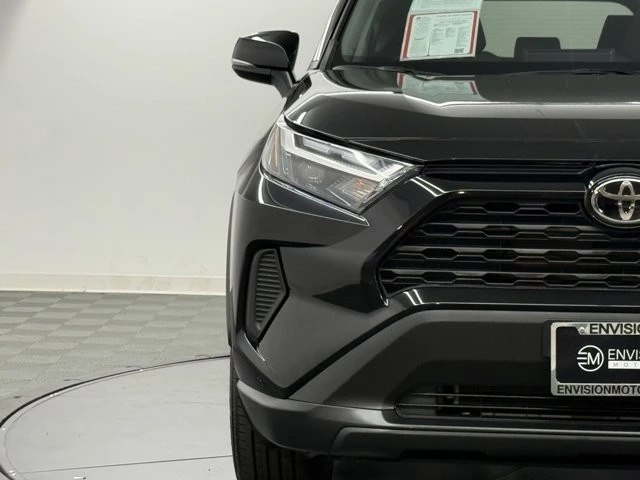 2025 Toyota RAV4 5th Gen - Image 10 of 12