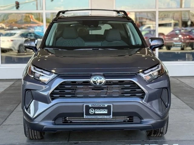 2025 Toyota RAV4 5th Gen - Image 4 of 12