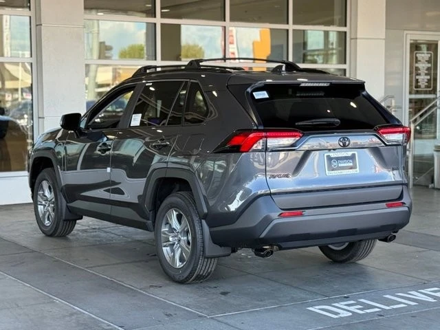 2025 Toyota RAV4 5th Gen - Image 9 of 12