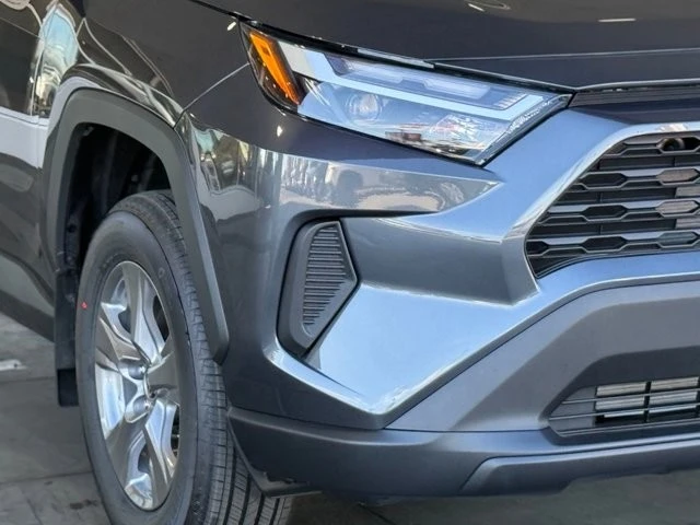 2025 Toyota RAV4 5th Gen - Image 8 of 12
